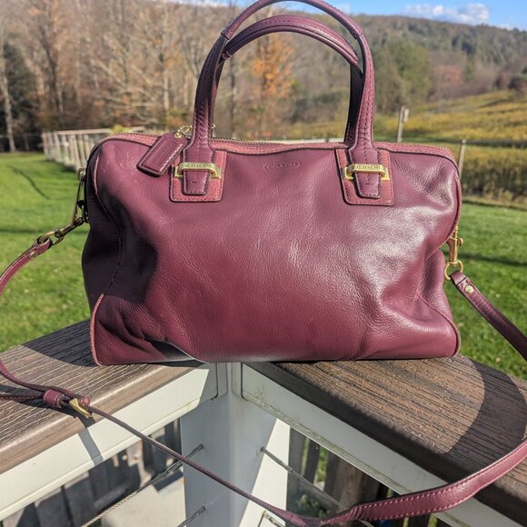 Vintage Coach Bordeaux Leather Satchel Handbag Tote Purse Gold and Maroon - Picture 2 of 11